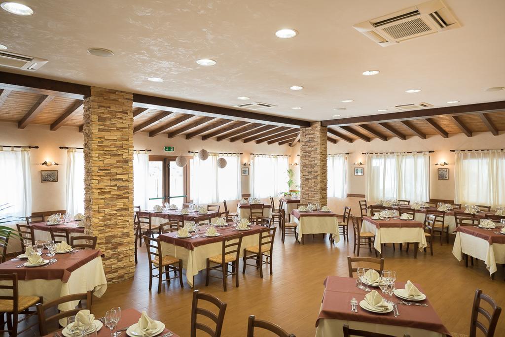 Valle Himara Vendégház Piana Degli Albanesi Kültér fotó